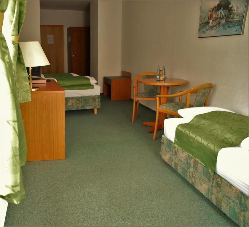 Hotel Abtshof 할버슈타트 외부 사진