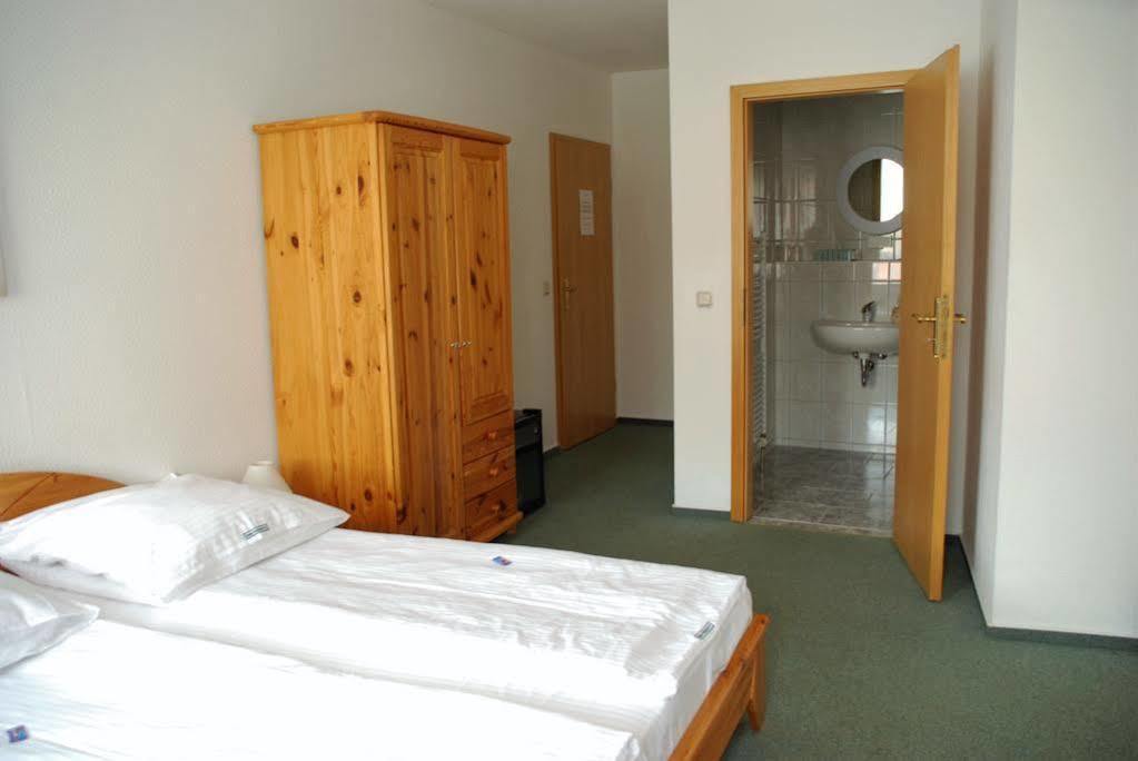 Hotel Abtshof 할버슈타트 외부 사진