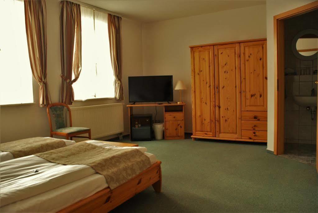 Hotel Abtshof 할버슈타트 외부 사진
